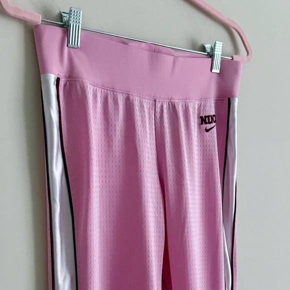 Nike Women’s Pink Track Pants XS Y2K Retro Athletic Joggers 9” Rise 29” Inseam - Picture 3 of 11